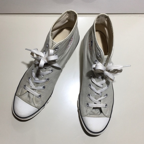 grey wedge converse